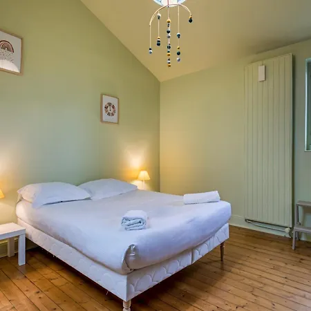 Holiday home Enora Maison Chaleureuse Avec Jardin Rouen